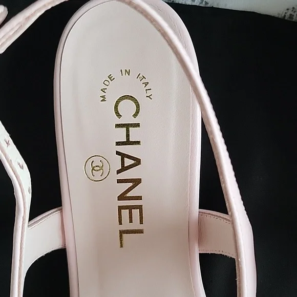 CHANEL Light Pink Bow Sandals, 39 - Picture 3 of 10